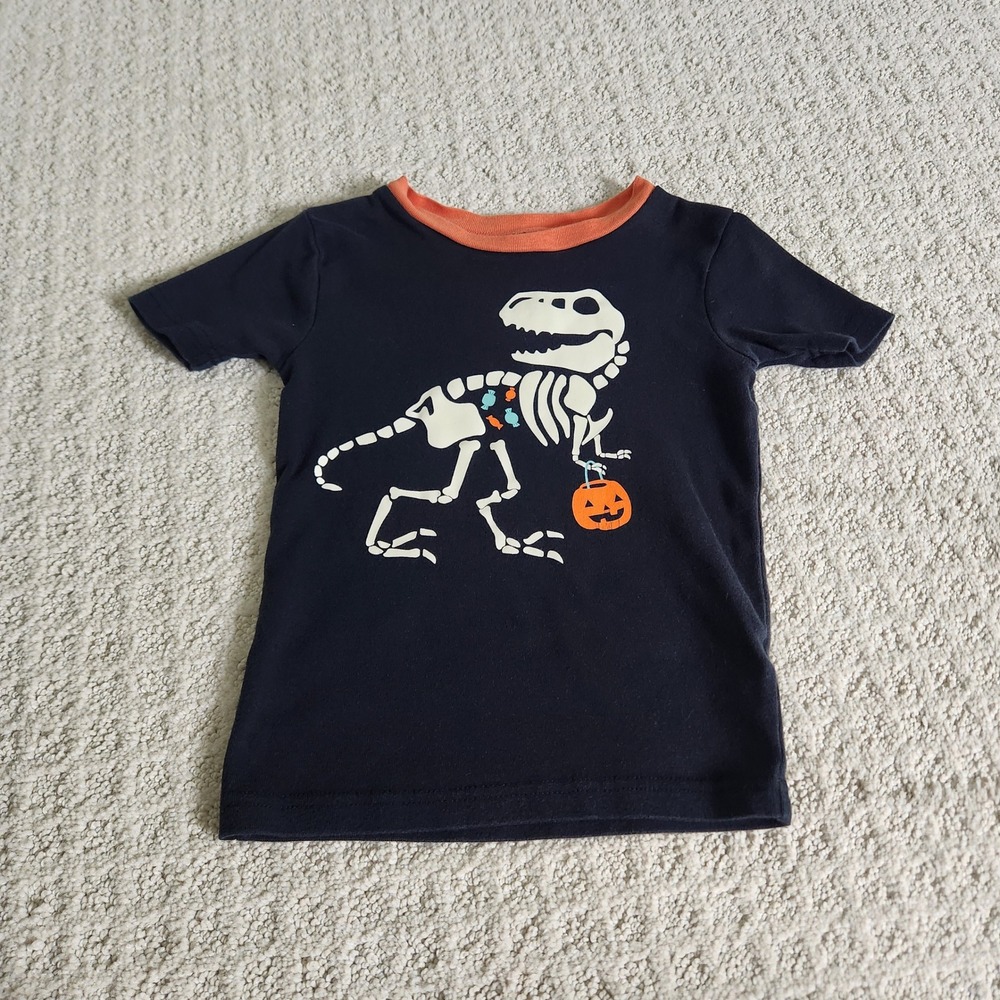 Kids size 5T Halloween T-Rex Skeleton short sleeve Shirt
